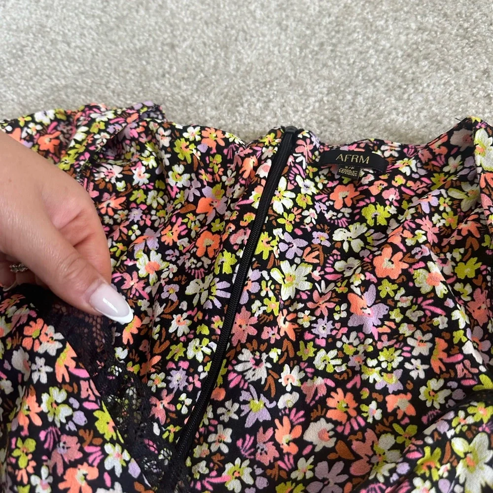 Dress - Picture 4 of 4